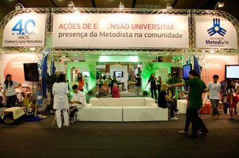estande-relacoes.jpeg