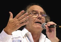 Metodista recebe o Prêmio Nobel da Paz, Pérez Esquivel, em conferência internacional