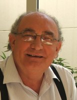 Professor Milton Schwantes recebe título Doutor Honoris Causa