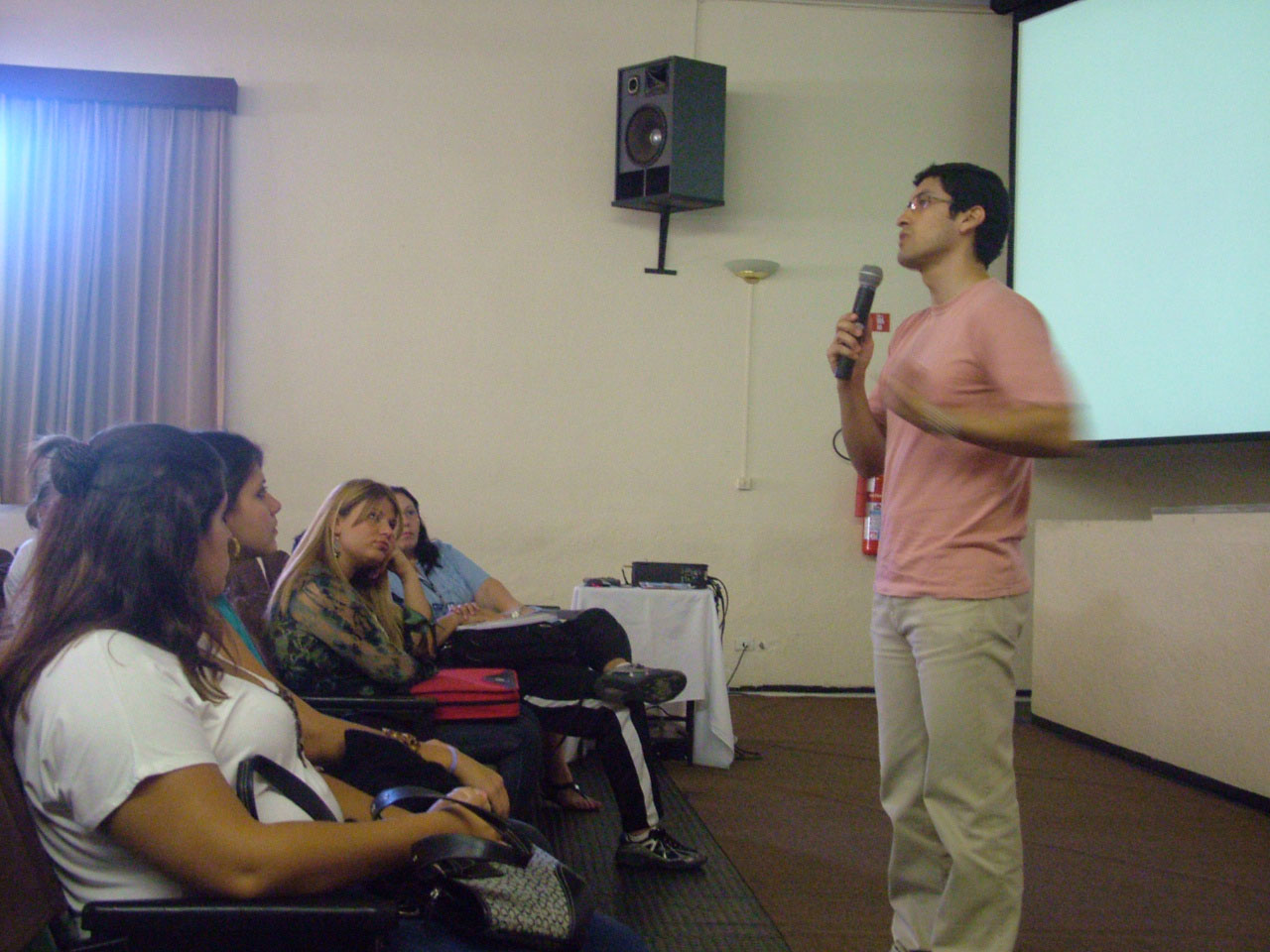 Alunos participam de treinamento para o Dia Mais Cidadania