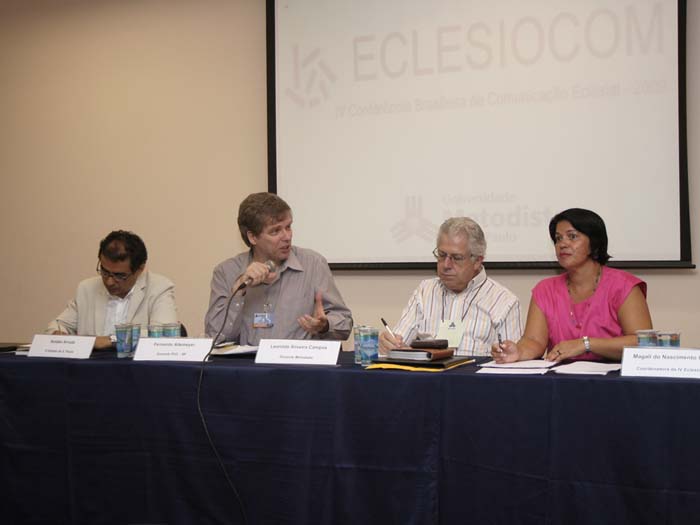 Eclesiocom 2009 aborda o noticiário sobre religião na mídia