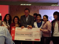 Alunas da Metodista vencem o Desafio Santander de Sustentabilidade