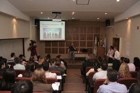Palestras abordaram a arte de negociar e etiqueta empresarial