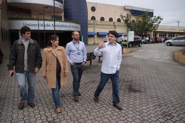 Presidente da Brasil Solidário visita Universidade