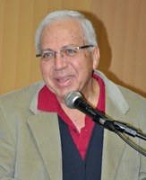 Professor José Marques de Melo recebe homenagem por seus 50 anos de profissão