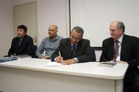 Assinado documento que inicia as atividades do Espaço Exportador