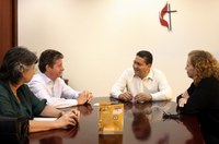 Presidente do Conselho da Carta da Terra visita a Universidade