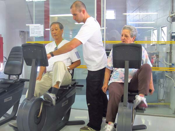 Pacientes com diabetes recebem acompanhamento de profissionais da saúde da Metodista 