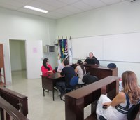 Simulação de audiência judicial acontece no Dia da Universidade Aberta