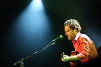 Metodista comemora 43 anos e recebe o cantor Nando Reis