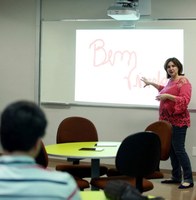 Metodista inaugura sala de aprendizagem interativa, com 80 Ipads e Datashow