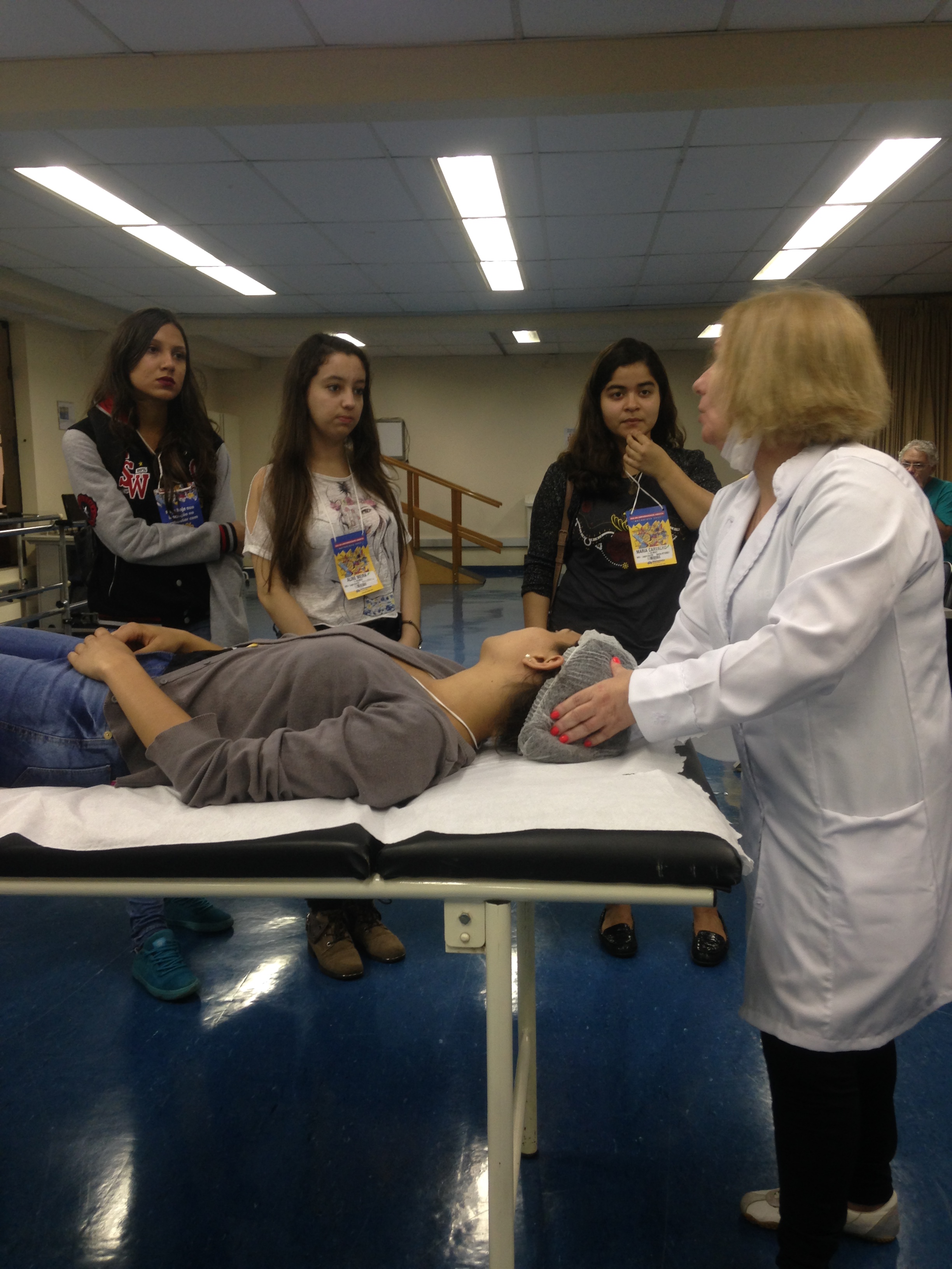 Shiatsu facial e drenagem na Policlínica