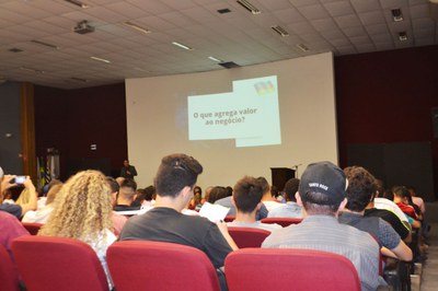 Palestras reuniram alunos de Gestão e Engenharias