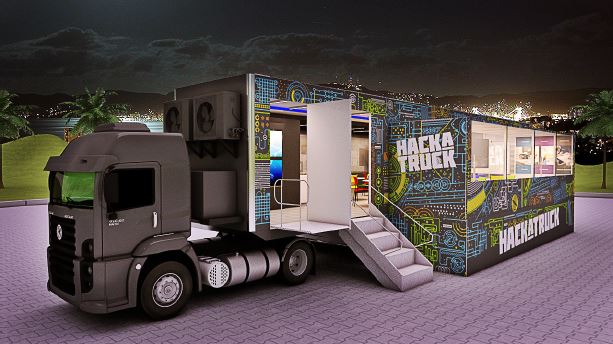 Hackatruck da IBM estaciona na Metodista em setembro 
