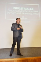 Indústria 4.0 convida profissionais a participar da inovação, diz headhunter