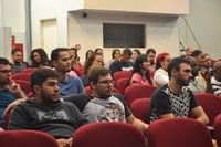 Reitor recebe veteranos do curso de Teologia