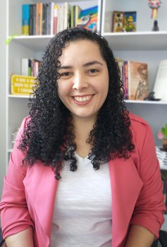 Aluna do Programa de Pós-Graduação em Ciências da Religião participa de encontro com Papa Francisco Aluna do Programa de Pós-Graduação em Ciências da Religião participa de encontro com Papa Francisco