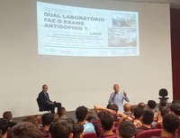 Alunos da Metodista e atletas do Esporte Clube São Bernardo participam de palestra sobre doping e antidoping