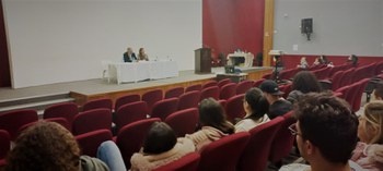 Alunos e docentes de Administração e Comércio Exterior participam de encontro no Dia do Administrador Alunos e docentes de Administração e Comércio Exterior participam de encontro no Dia do Administrador