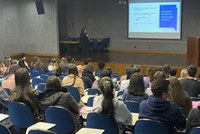 Aula magna do 2º semestre de Biomedicina e Farmácia debate a divulgação científica