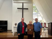 Culto do Dia do Coração aquecido relembra experiência religiosa de John Wesley