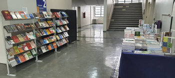 Curso de Direito e Livraria AJURIDICA promovem exposição