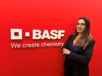 De estagiária a Estrategista Automotiva, ex-aluna de Comex avança em carreira na BASF