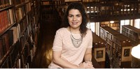 Ex-aluna de Jornalismo e escritora apresenta livro para comemorar o Mês das Mulheres