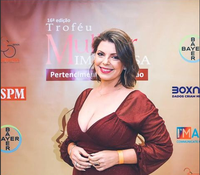 Ex-aluna de Jornalismo vence Troféu Mulher Imprensa 2022