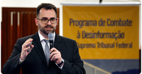 Fake news não deve ser combatida com censura, diz prof. Paganotti à Folha de São Paulo