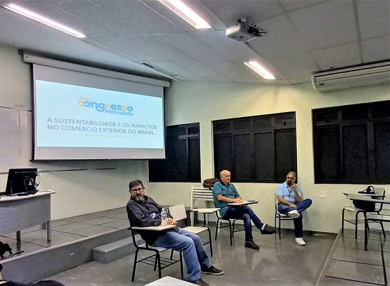 thumbnail_Braz_Jeferson_Rogério_COMEX.jpg