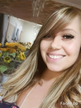 thumbnail_Claudia.jpg
