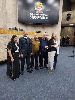 Prof. Kolber é homenageado na Câmara de Vereadores de São Paulo pelo Dia do Médico Veterinário Prof. Kolber é homenageado na Câmara de Vereadores de São Paulo pelo Dia do Médico Veterinário