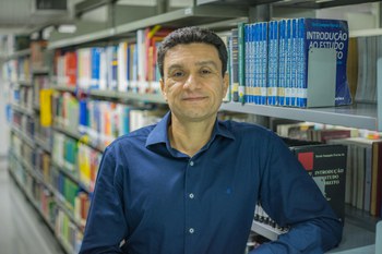 Professor de Direito representa a Metodista no Senado e Universidade Autônoma do México
