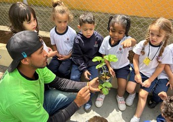 Turmas EAD realizam trabalho de extensão em saúde e bem-estar com crianças de pré-escola Turmas EAD realizam trabalho de extensão em saúde e bem-estar com crianças de pré-escola